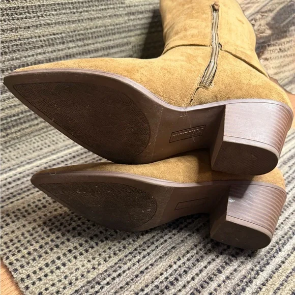Portland Tan Suede Boots Sz 8 - Picture 7 of 14